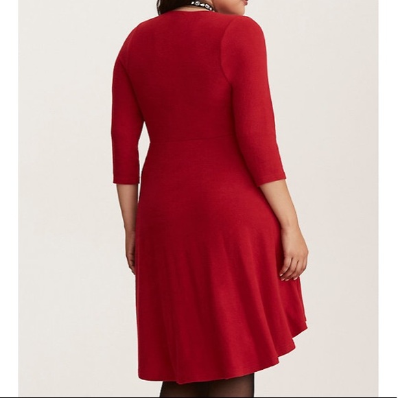 NWOT Torrid Faux Wrap Red Dress Size 2X - Picture 2 of 8